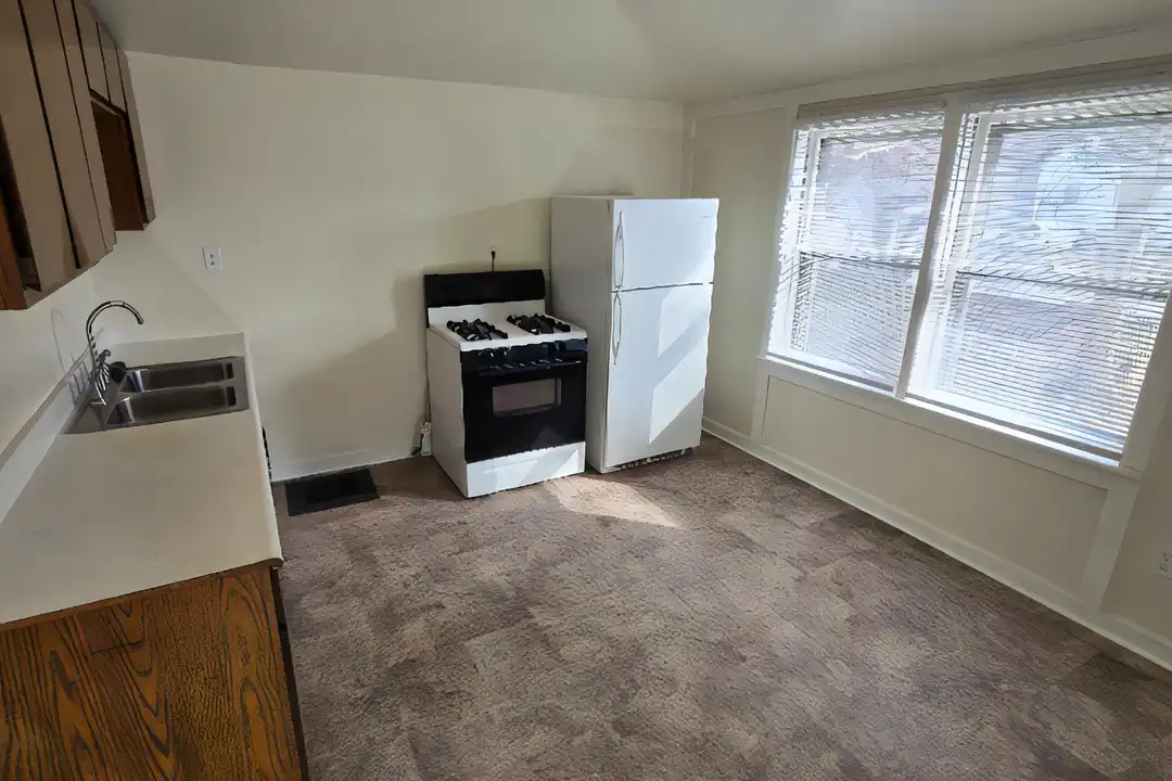 3122 N 42nd St – pohled 6