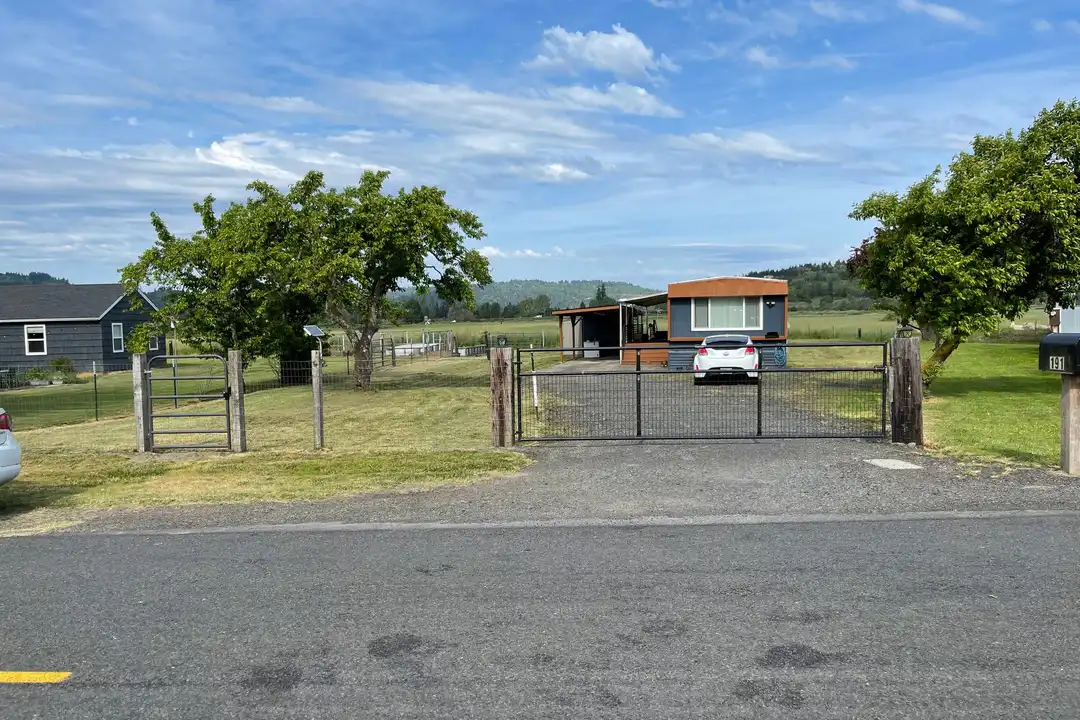 191 Barlow Point Rd – photo 1