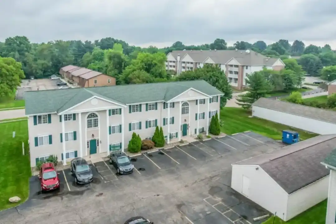 1685 Beechwood Ave NE unit 1685B – photo 1 of 16