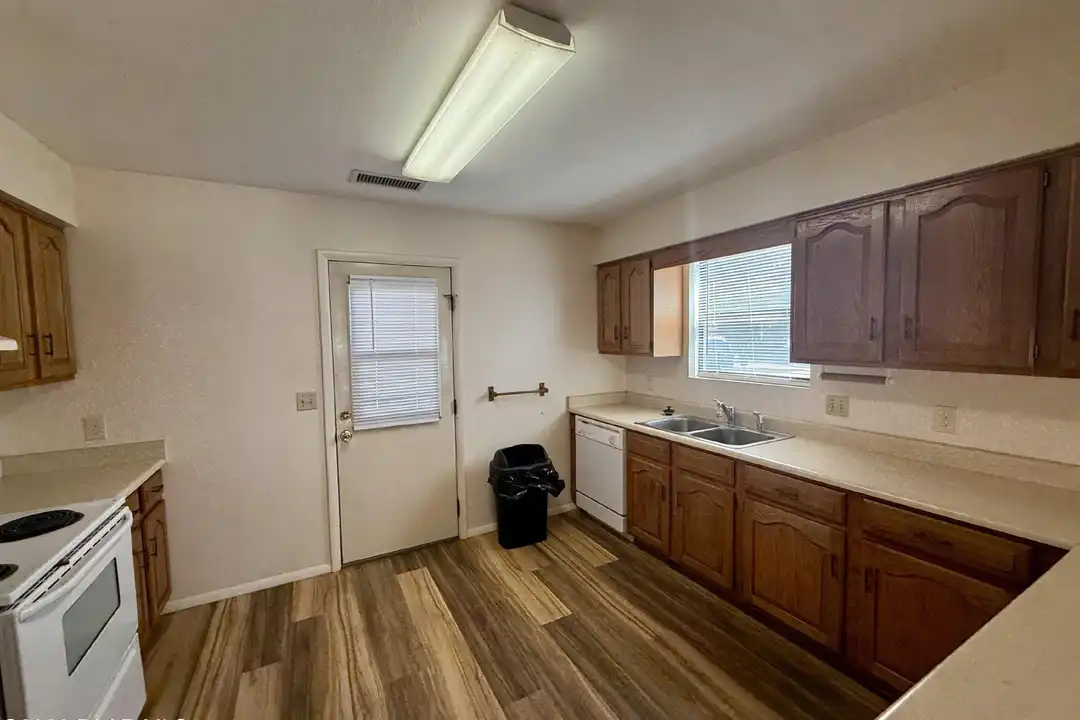 350 Rim Rock Cir #2 - More