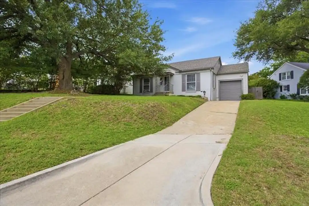 3101 Westcliff Rd W - View 5