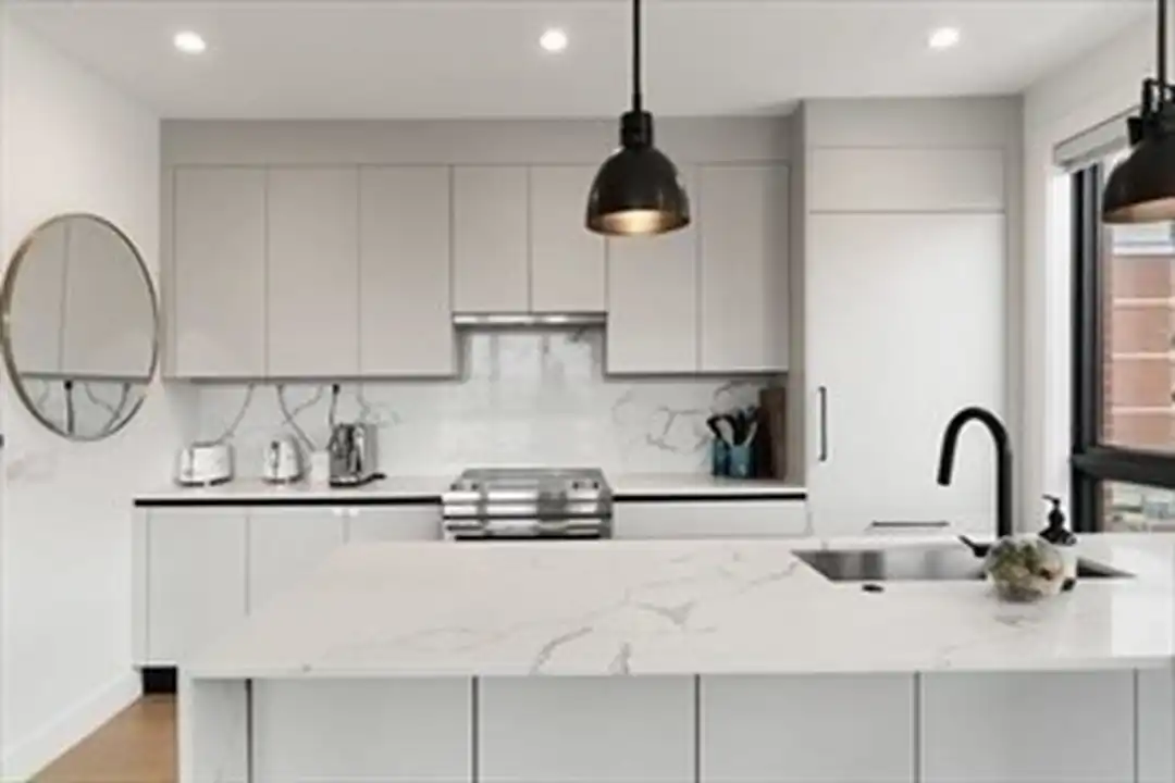 75 W Broadway unit 301 – pohled 3