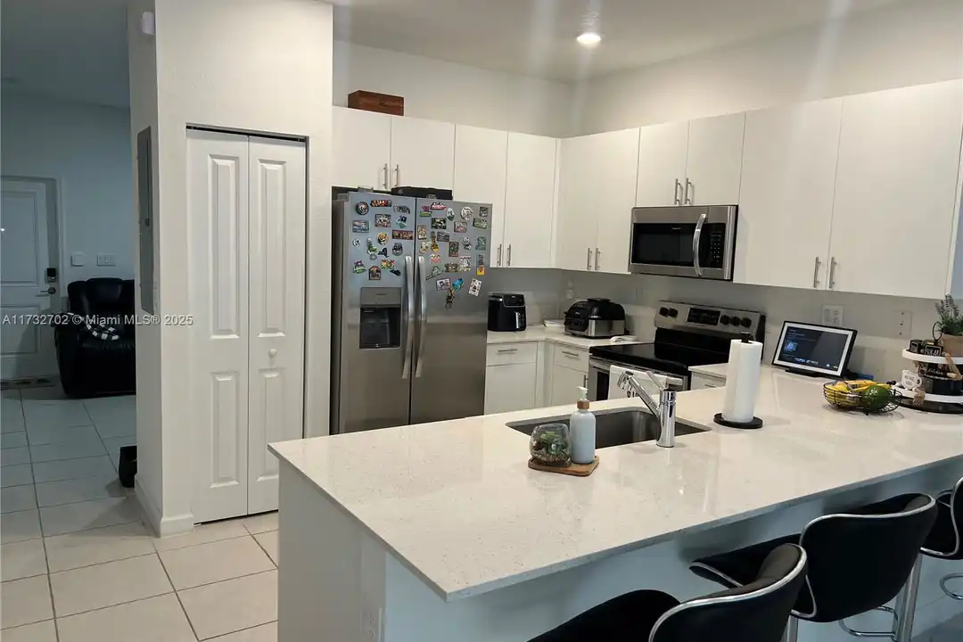 13246 SW 285th St - View 2