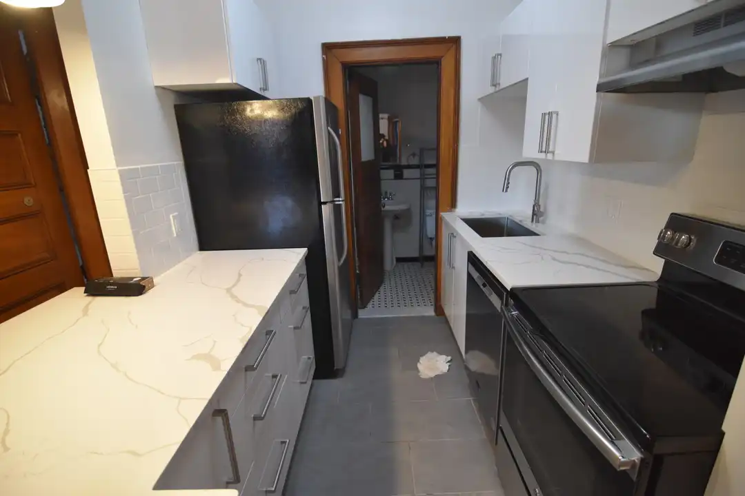 849 Beacon St unit 4 - View 3