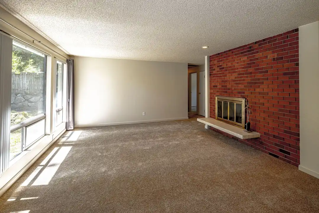17123 NE 31st Pl - View 4