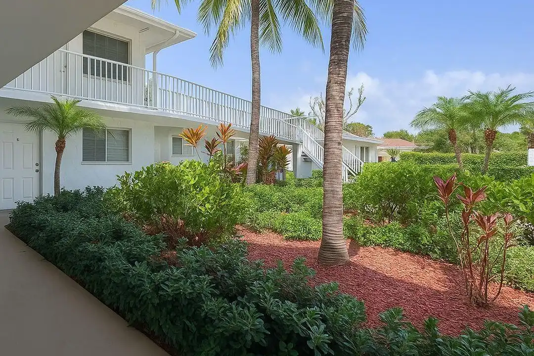 1671 NE 33rd St unit 1 - View 6