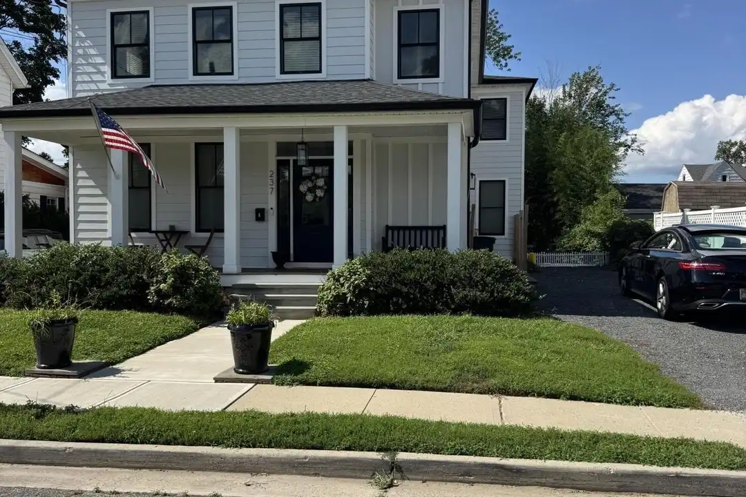 237 Mechanic St #B – photo 1