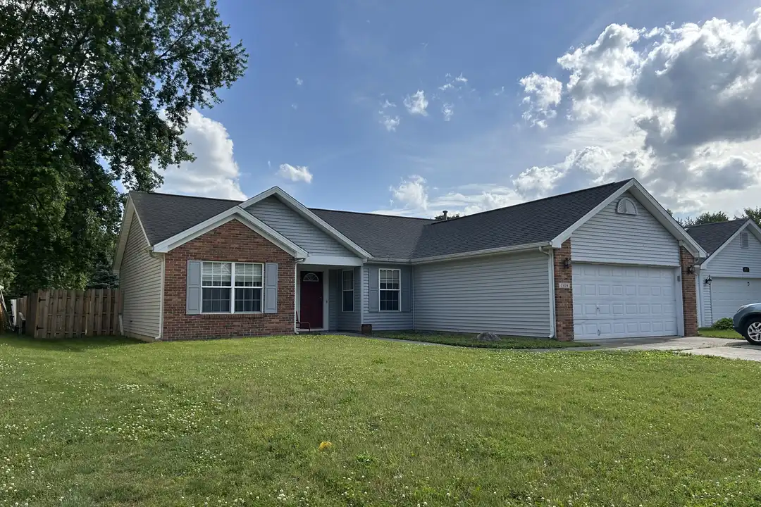 1509 Shining Armor Ln - More