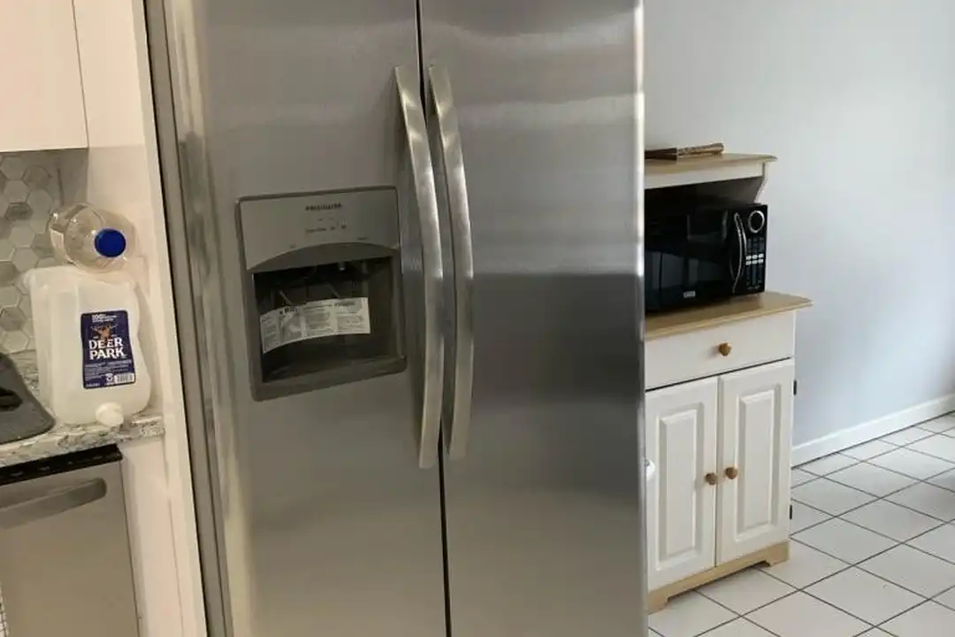 16 Cedar Ave - View 4