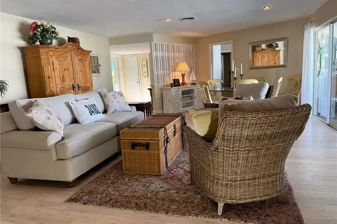House in Naples - More