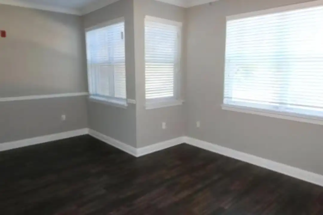 2950 Mustang Dr - View 2