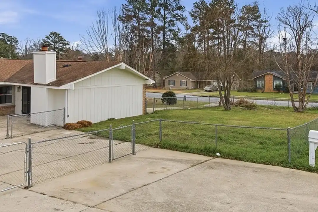 House in Columbus - View 4
