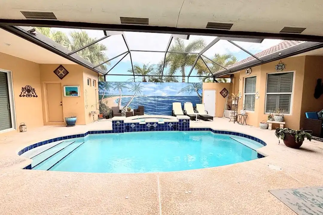 885 SW Grand Reserves Blvd - View 3