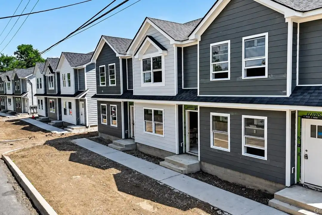 64 Manor Pl – photo 1