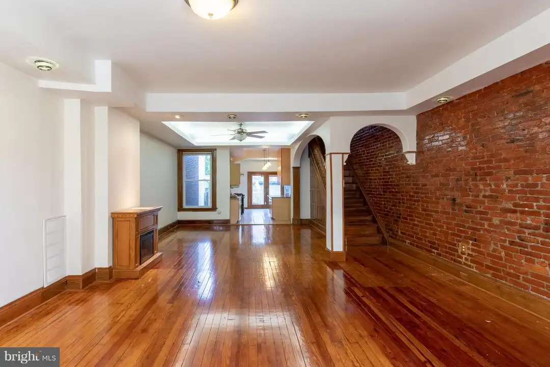 33 Randolph Pl NW - View 2