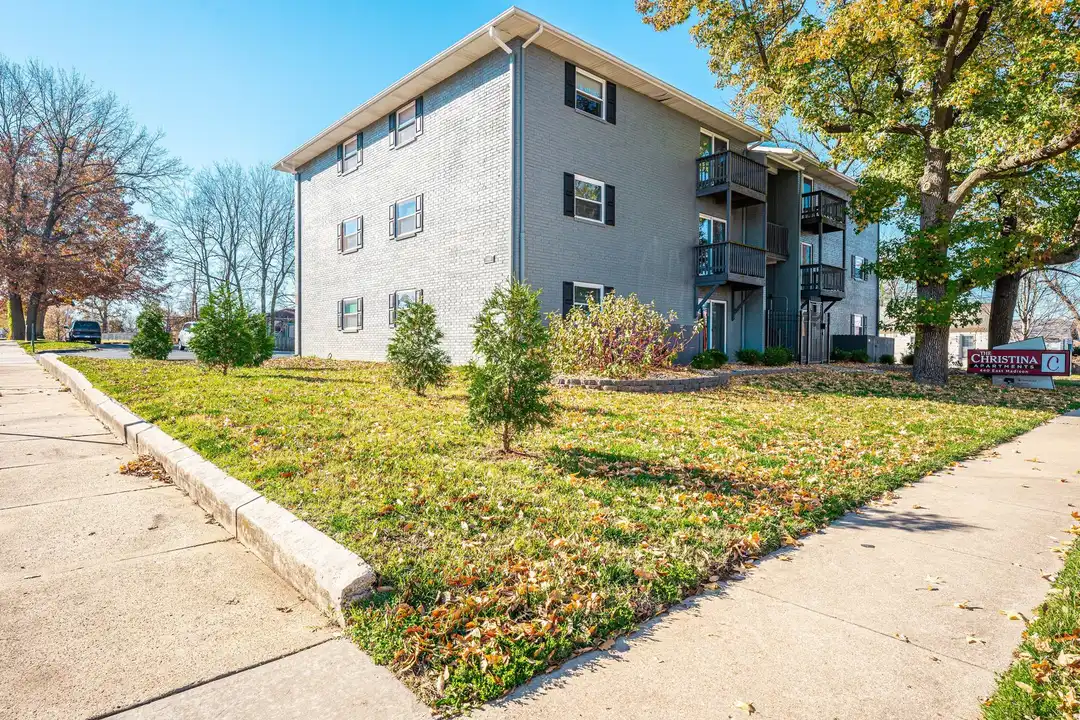 Apartment in Springfield - View 5