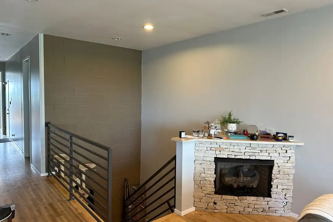 1649 W Cortland St unit 401 - View 5