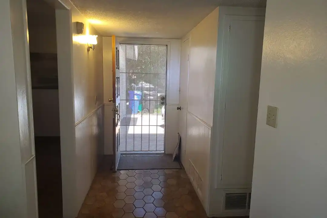 5348 Brockbank Pl - View 3