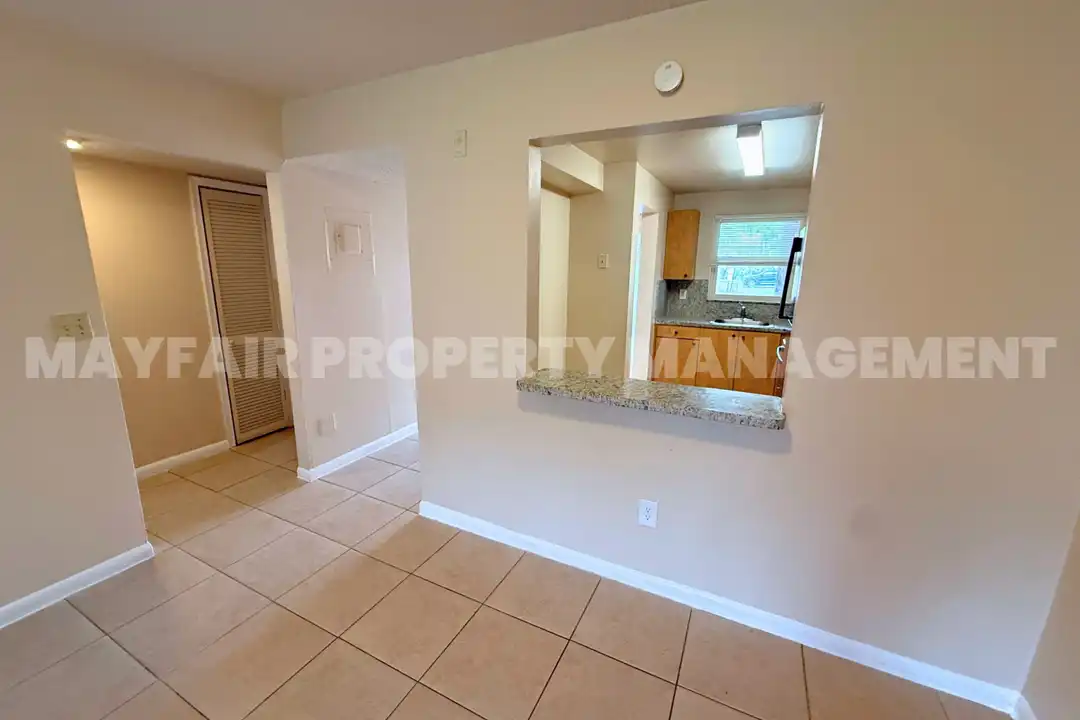 2220 NW 59th Ave unit 26 - View 6