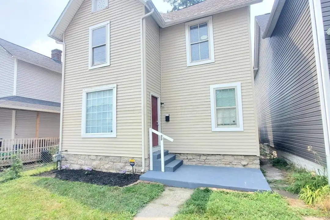 33 S Cypress Ave – photo 1