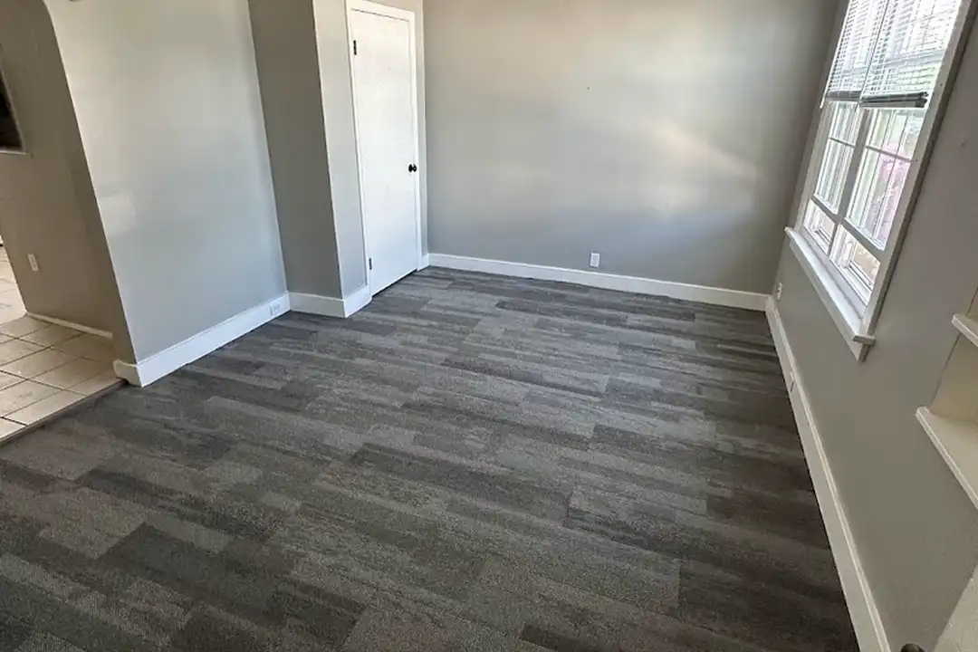 427 W 16th St unit 429 A – photo 1 of 5