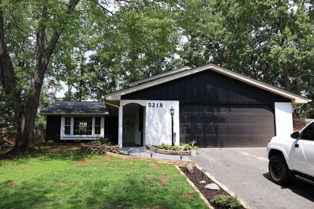 5218 Caroline Cir – photo 1