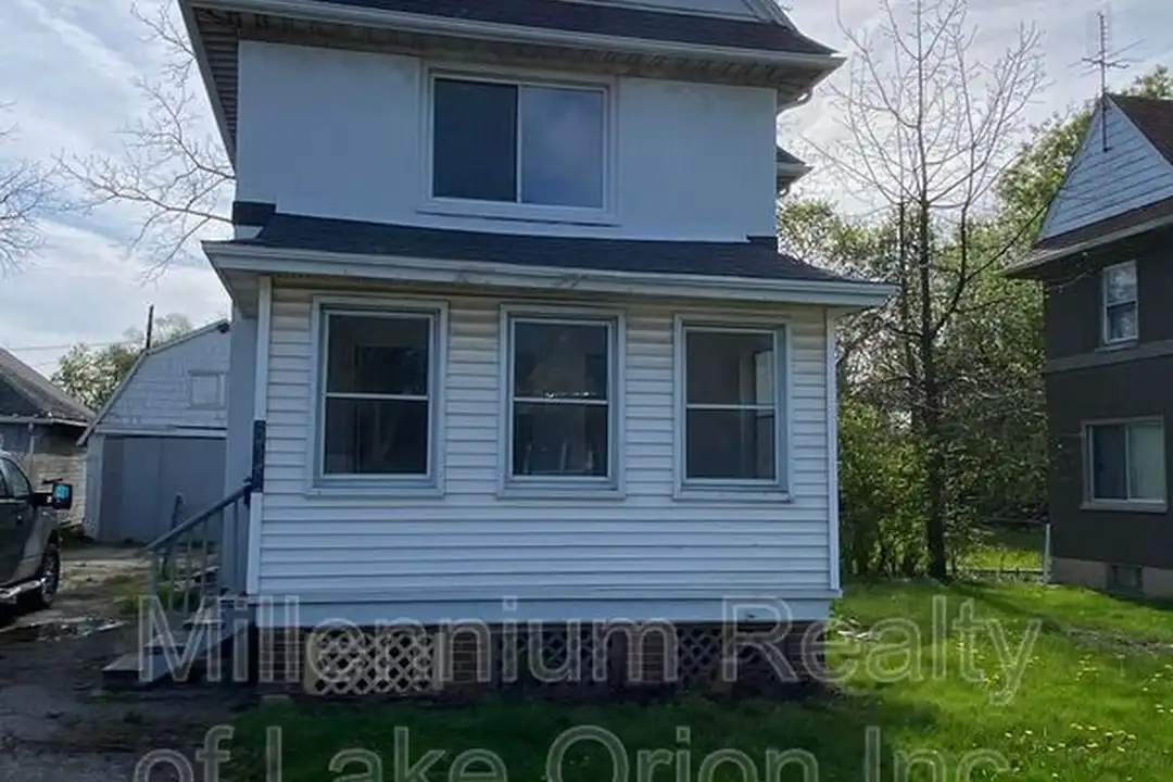 638 Joslyn Ave – photo 1