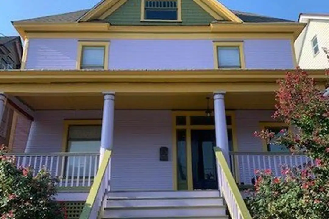 612 Marshall Ave SW – photo 1