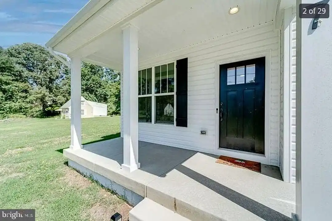 7 Limox Ln - View 2