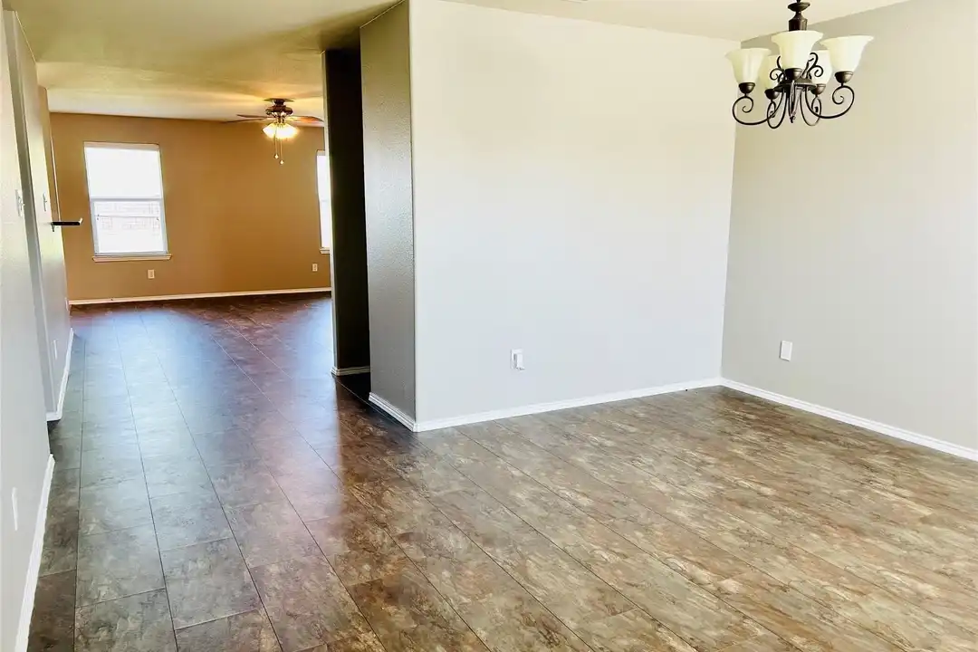 House in Fort Worth, Carriage Hills, Tarrant County - View 3