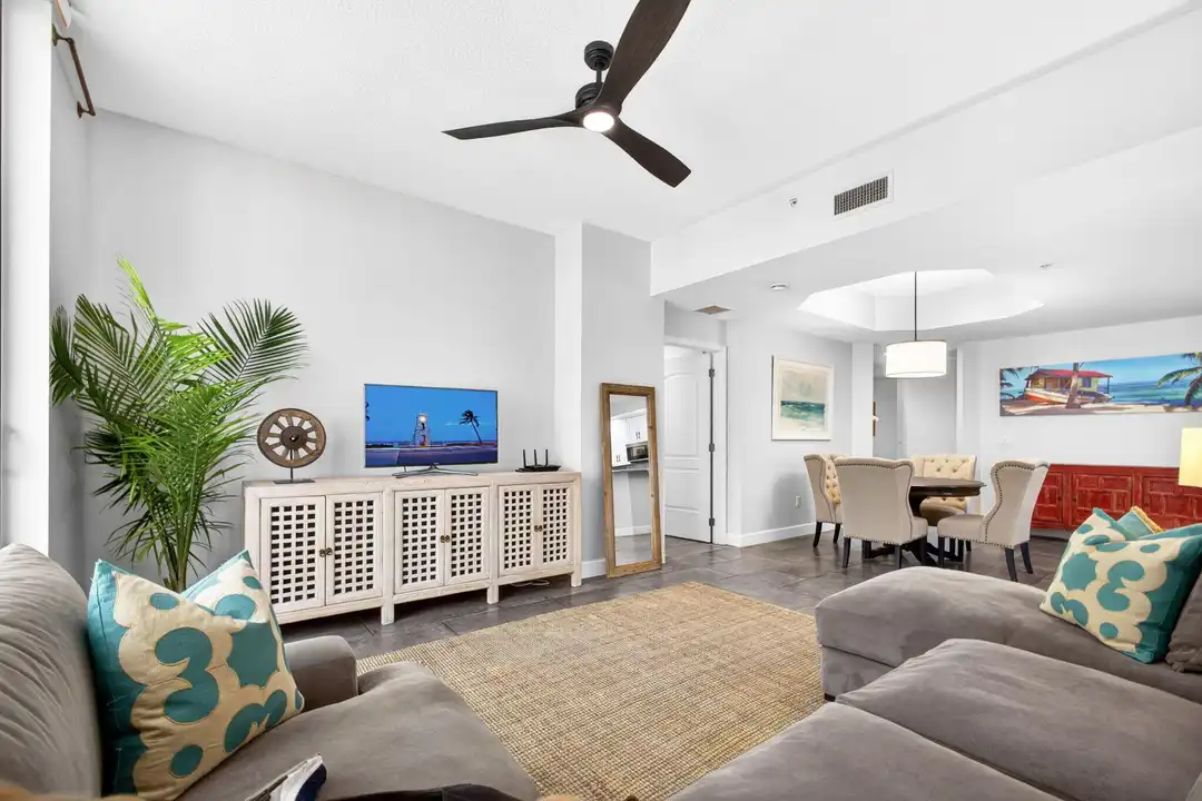 801 S Olive Ave unit 614 - More