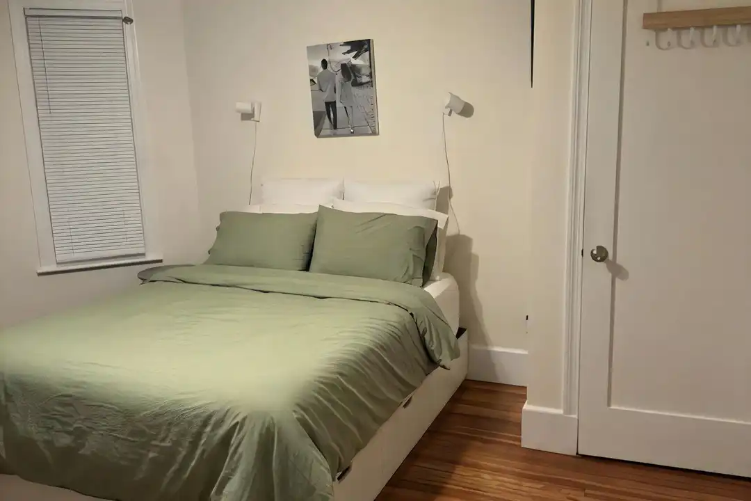 8 Benson St unit 0 - View 5