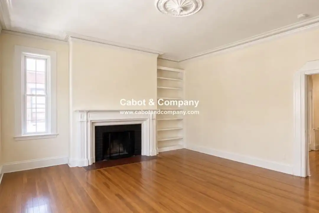 8 Fairfield St - View 2
