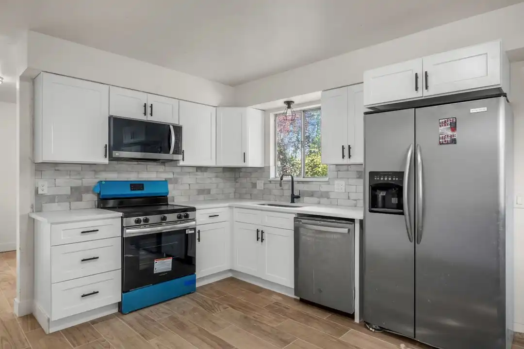 509 Mansfield Ave S – photo 1