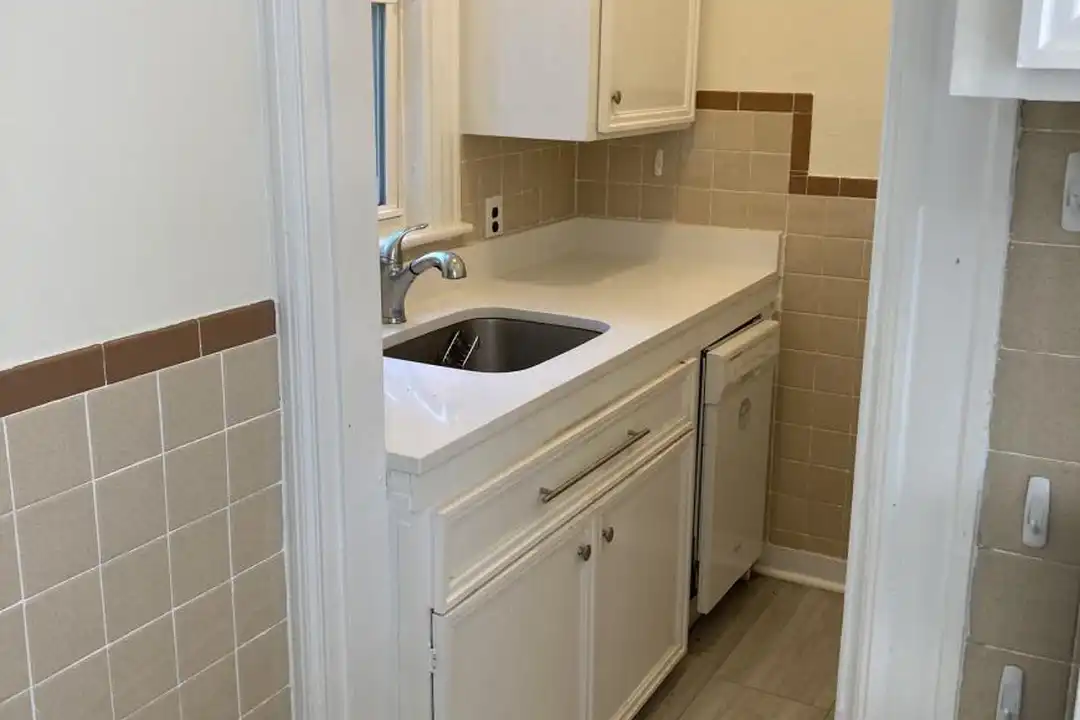 159 Highland Ave - View 3