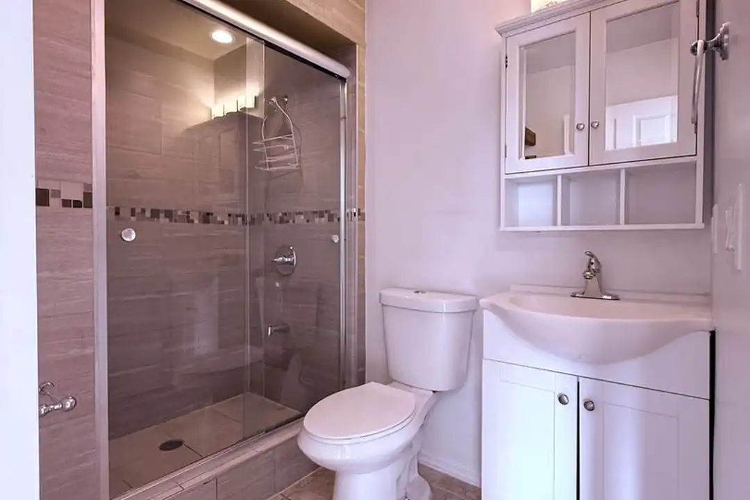 8875 Lake Florence Blvd - More