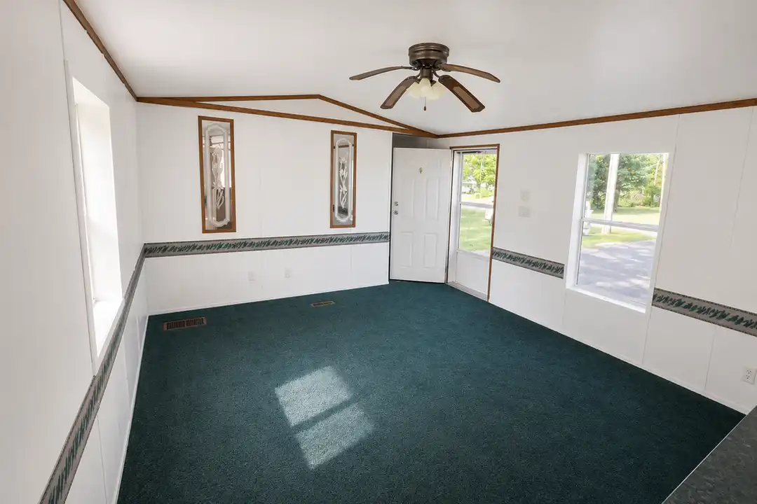 11226 Greenwood Rd - View 5