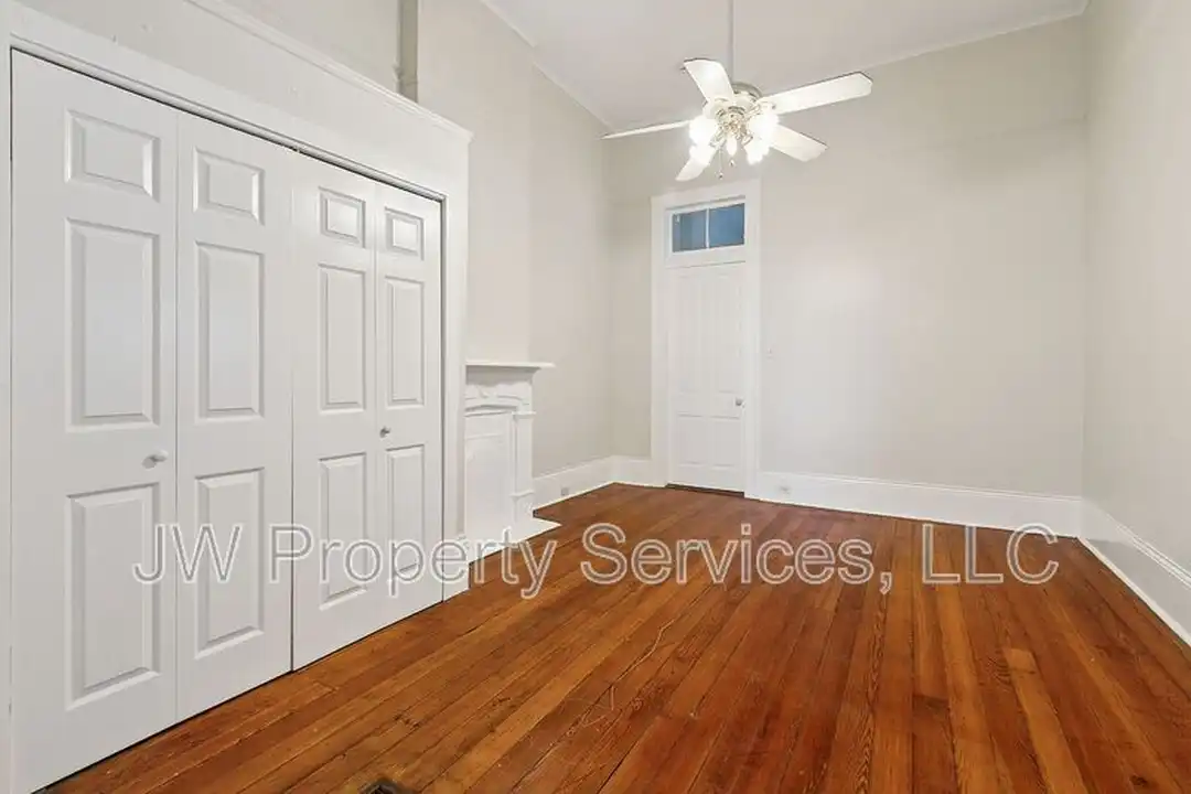 1832 Elysian Fields Ave - More