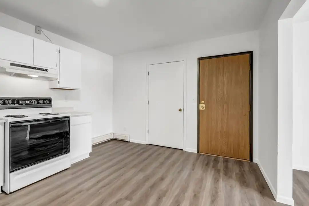 704 NICC Apt Dr - More