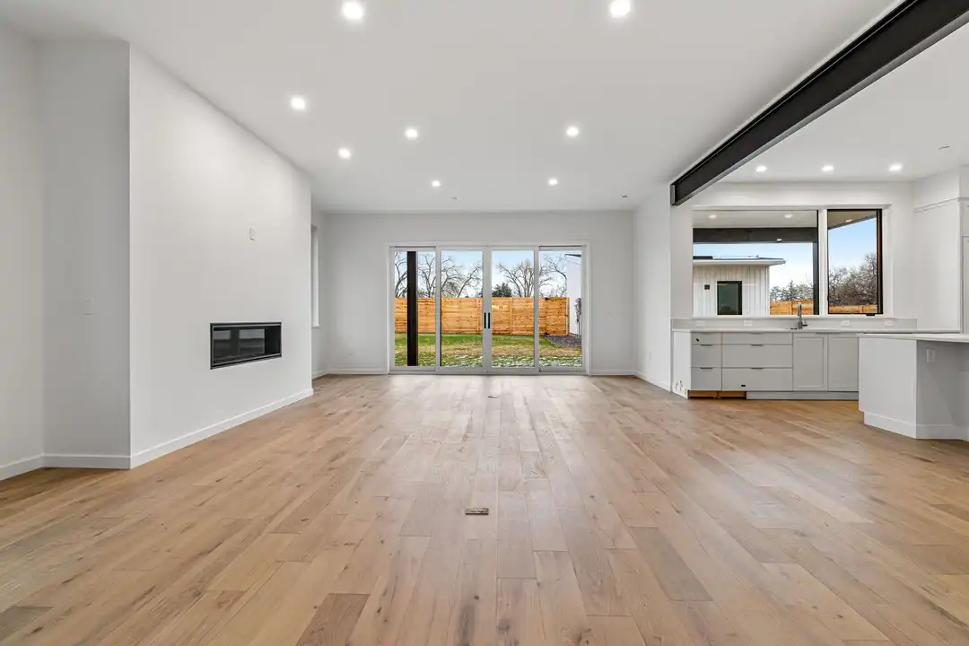 2155 Vine Ave - View 4
