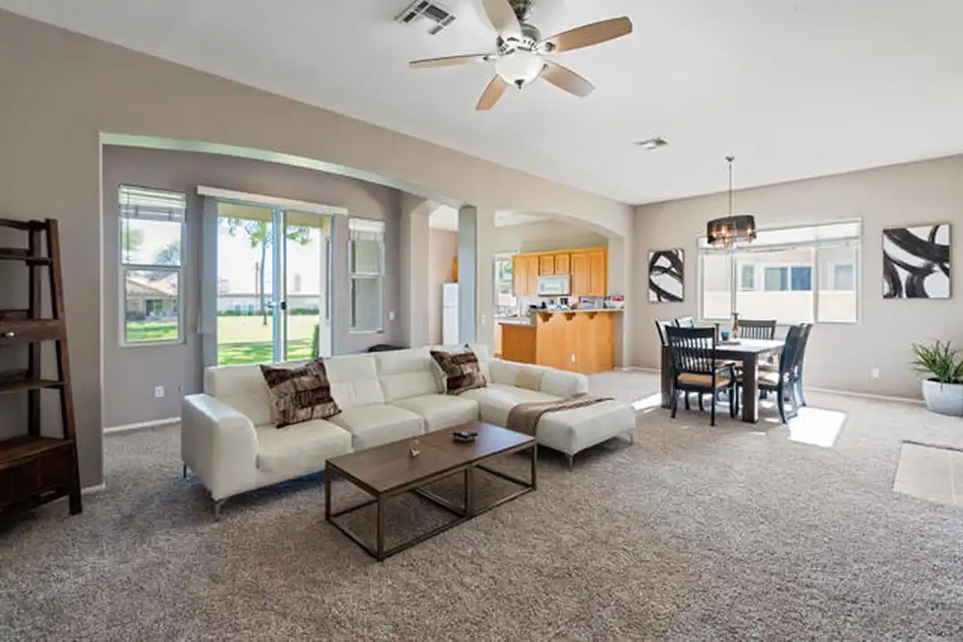 49418 Wayne St - View 2