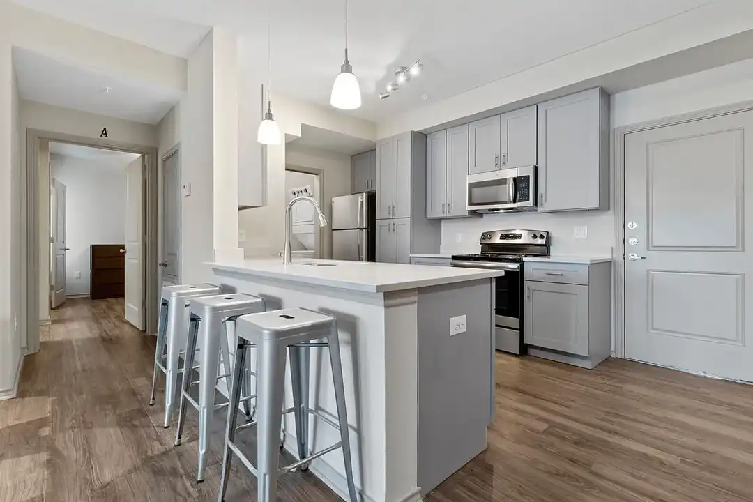 Midtown Urban - View 5