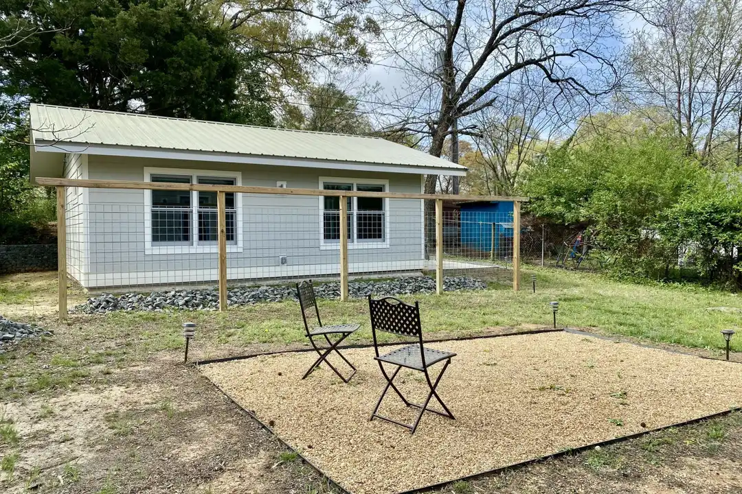 313 Dacian Ave #B - View 2