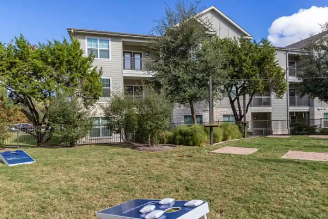 10300 S I-35 Frontage Rd unit # 1018 - View 6
