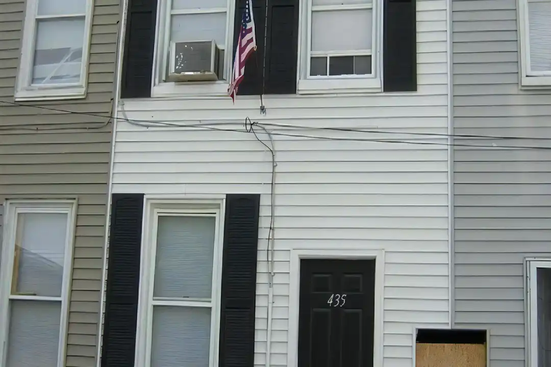 435 Freeman St – photo 1