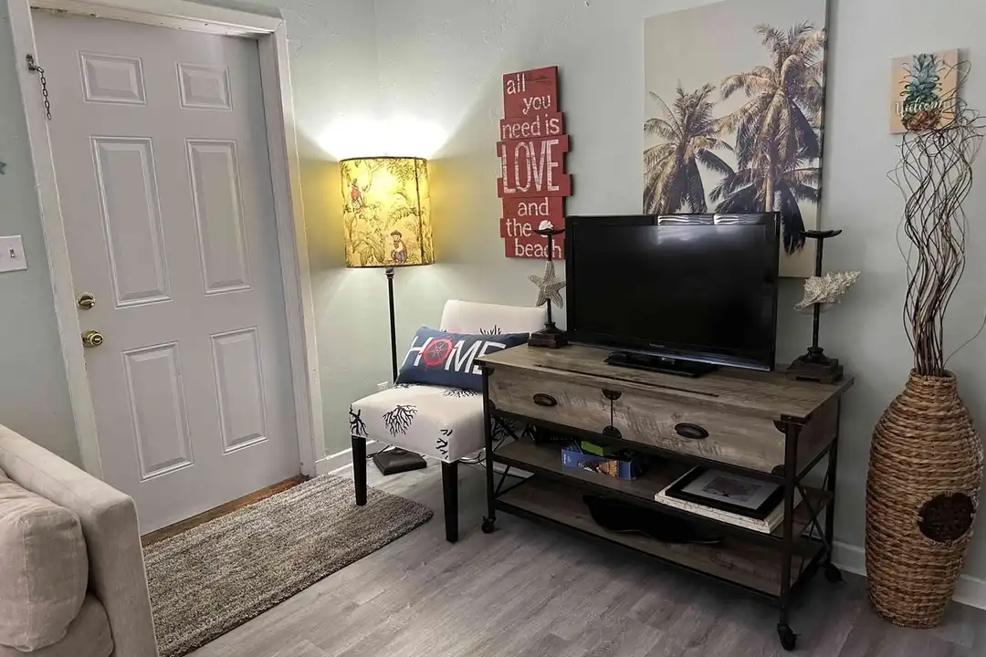 644 S Ridge St - View 4