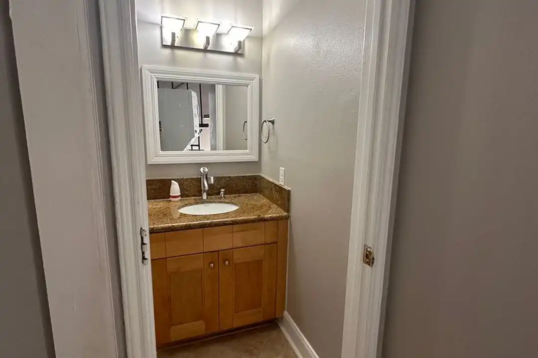 Apartment in Metairie - View 6