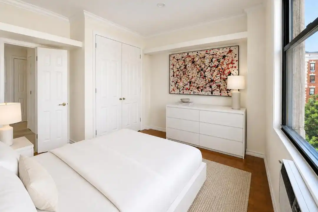 304 W 92nd St – pohled 4