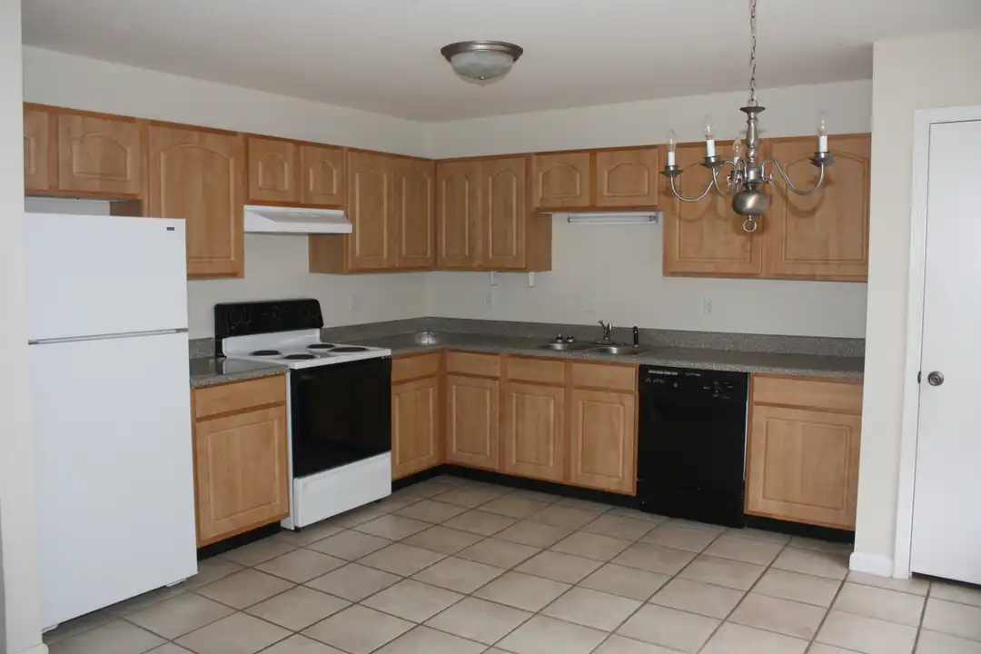 141A Whistle Wy – photo 1 of 8