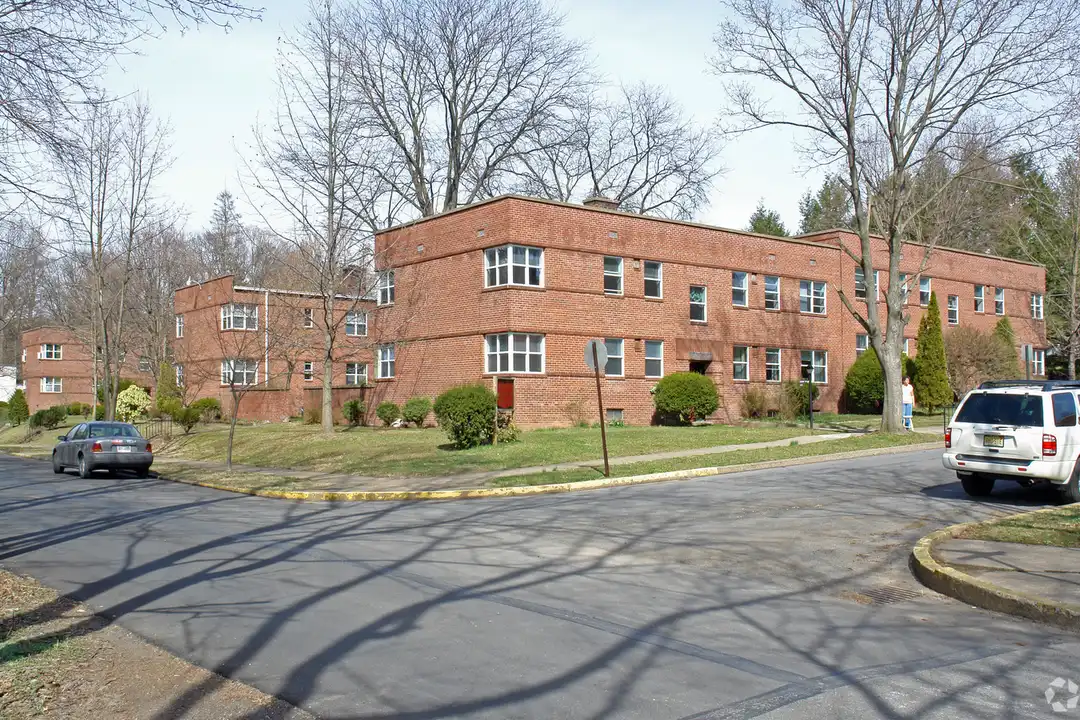 750 N 8th St unit 2 – photo 1 of 12